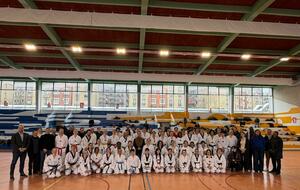 La famille Lee Kwan Young réunie pour ce challenge Poomsae.